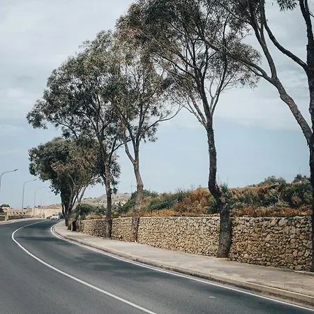 Authentic 1br House Of Character In Gozo By 360 Estates * Żebbuġ