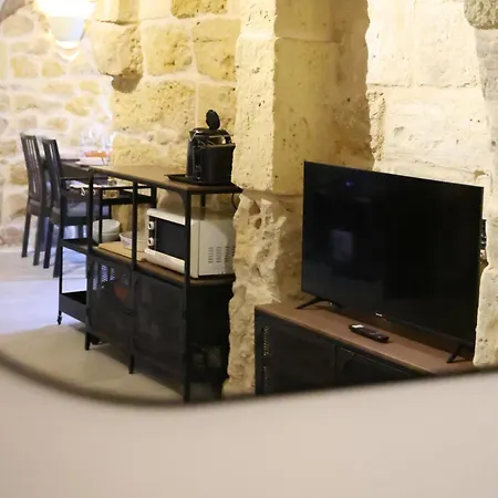 Authentic 1br House Of Character In Gozo By 360 Estates Case de vacanță *