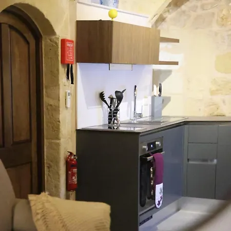 Tatil Evi Authentic 1br House Of Character In Gozo By 360 Estates *