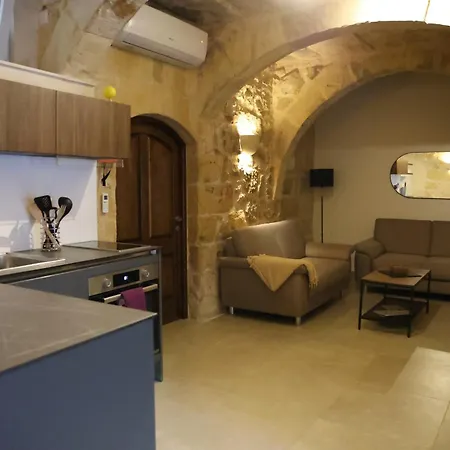Tatil Evi Authentic 1br House Of Character In Gozo By 360 Estates *