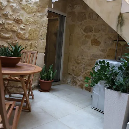 Case de vacanță Authentic 1br House Of Character In Gozo By 360 Estates